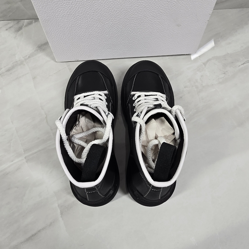 Dior Sneakers - Picture 5 of 13